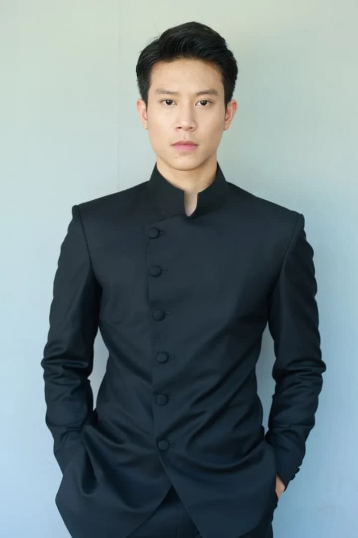 โปสเตอร์ละคร พิภพมัจจุราช ใช้เป็นพื้นหลัง