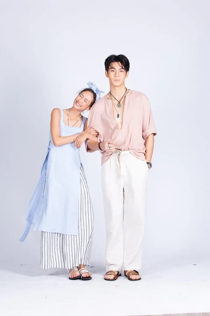 โปสเตอร์ละคร อุบัติรักเกาะสวรรค์ ใช้เป็นพื้นหลัง