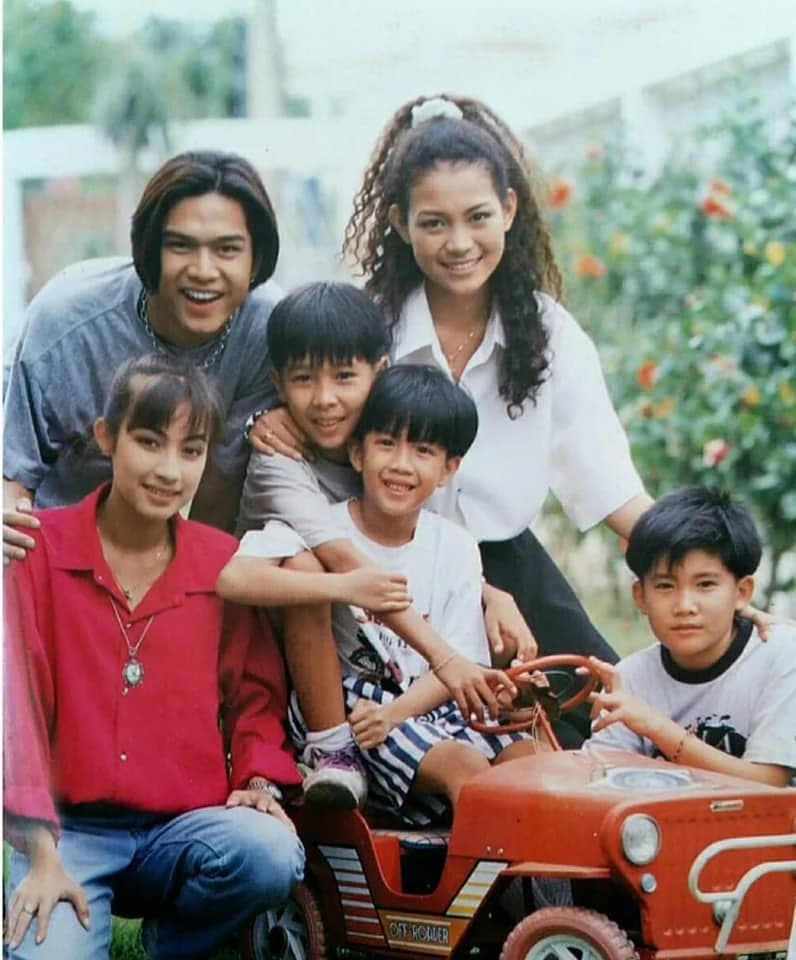 Poster of ข้าวเปลือก as background