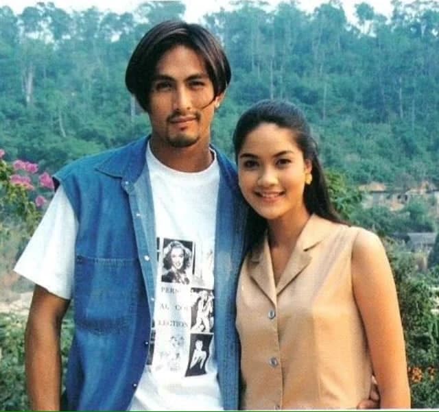 Poster of เงาราหู as background