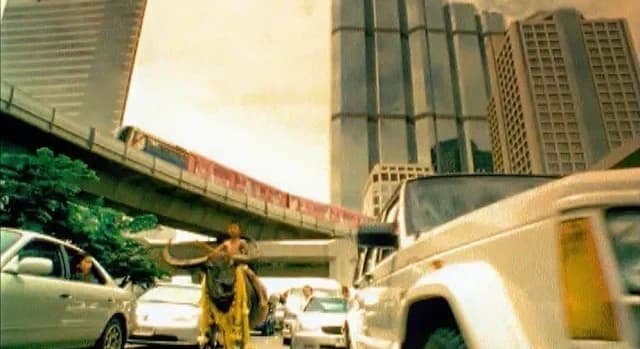 โปสเตอร์ภาพยนตร์ T Channel (ภาพยนตร์โฆษณา) ใช้เป็นพื้นหลัง