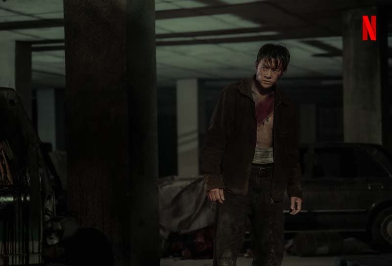 โปสเตอร์ภาพยนตร์ ปากกัด ตีนถีบ ใช้เป็นพื้นหลัง