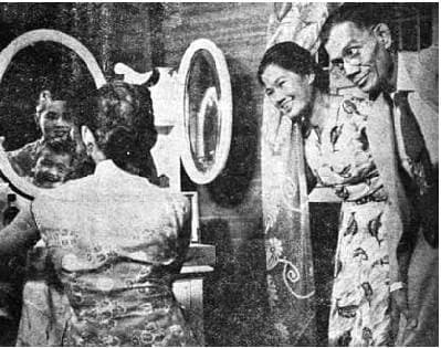 โปสเตอร์ภาพยนตร์ ลูกแก้วเมียขวัญ ใช้เป็นพื้นหลัง