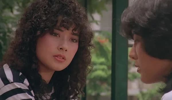 โปสเตอร์ภาพยนตร์ คนขวางโลก ใช้เป็นพื้นหลัง