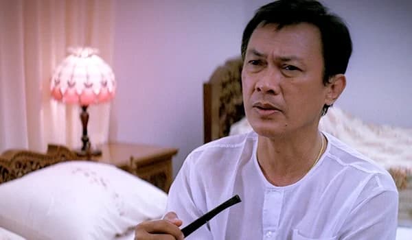 โปสเตอร์ภาพยนตร์ แรงอธิษฐาน ใช้เป็นพื้นหลัง