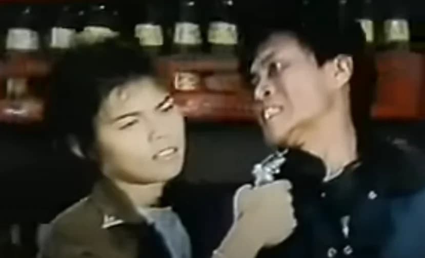 โปสเตอร์ภาพยนตร์ ซิ่งวิ่งลุย ใช้เป็นพื้นหลัง