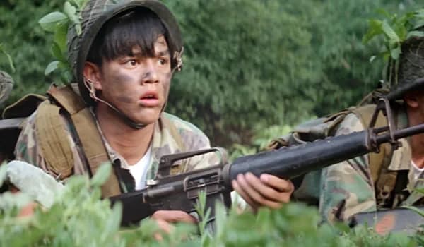 โปสเตอร์ภาพยนตร์ สะแด่วแห้ว ใช้เป็นพื้นหลัง