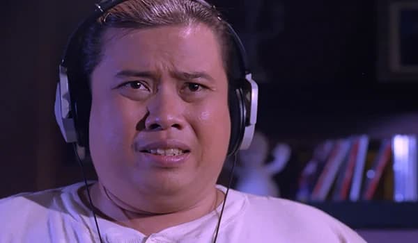 โปสเตอร์ภาพยนตร์ ไนน์ตี้ช็อค เตลิดเปิดโลง ใช้เป็นพื้นหลัง