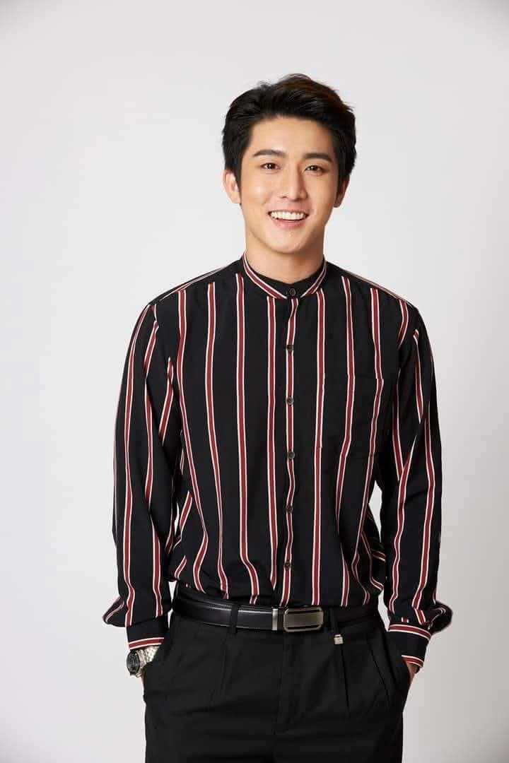 ต้อง สมิตพงศ์ สกุลพงศ์ชัย