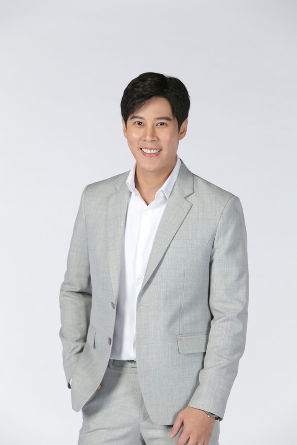 เบน สันติราษฎร์ กุลนพเกียรติ