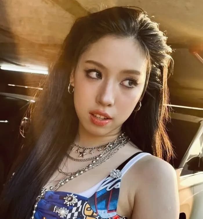 ณิตา ประณิตา อุทัยเฉลิม cover
