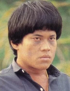 วินัย ยืนยง (เป้า ปรปักษ์)