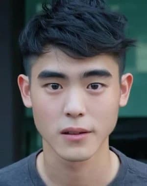 เบสท์ เอกวัฒน์ นิรัตน์วรปัญญา