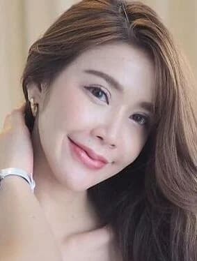 กิ๊ก กรกมล เจริญชัย