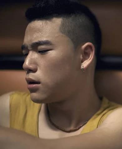 สบาย กฤษ สถาปนพิทักษ์กิจ