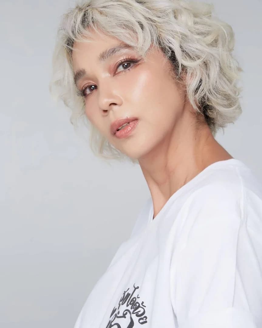 ตุ๊ก จันทร์จิรา จูแจ้ง