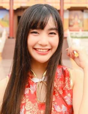 ม่านมุก ชดาธาร ด่านกุล