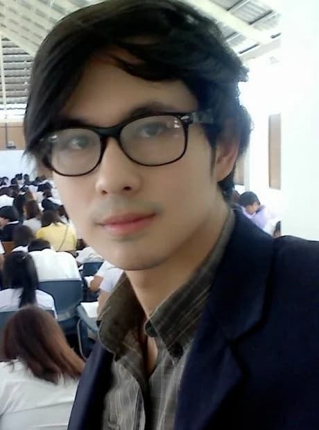 นัท ณัฏฐ์ เดชะปัญญา