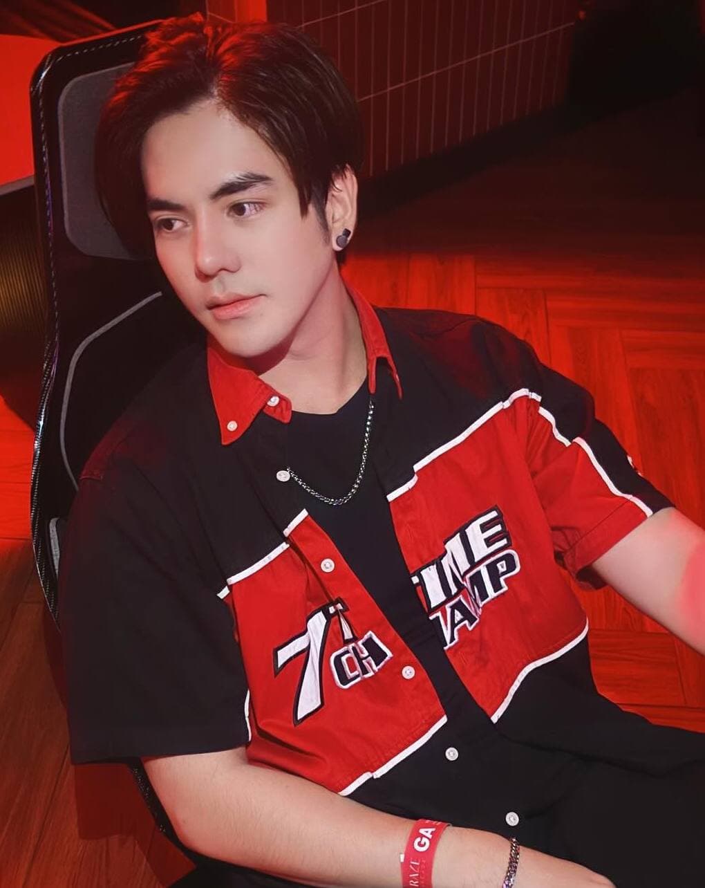 หนักแน่น นรินทร์โชติ วชิรธรนิยมกุล