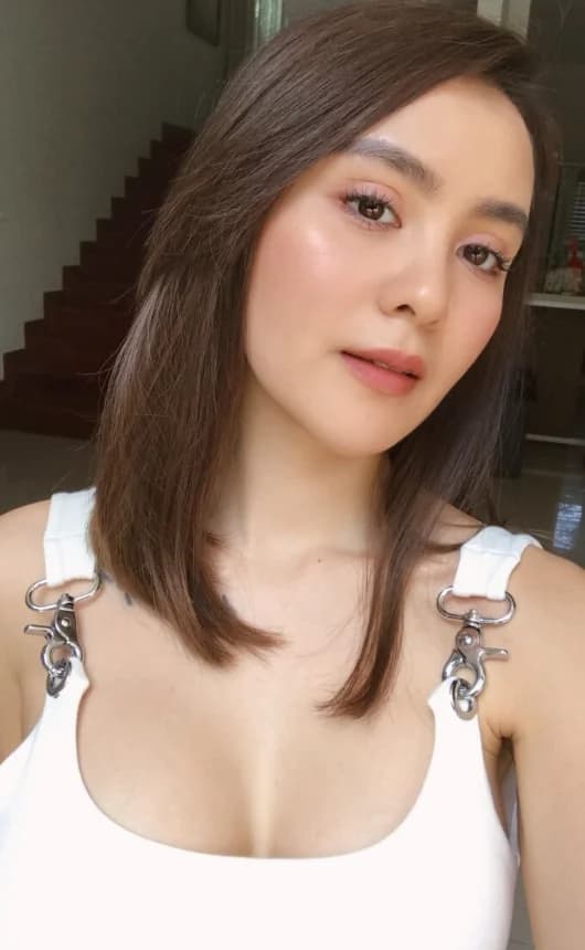 จอย พัชรี ทับทอง