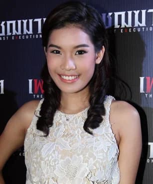 แพท สุชาดา โรจน์มโนธรรม