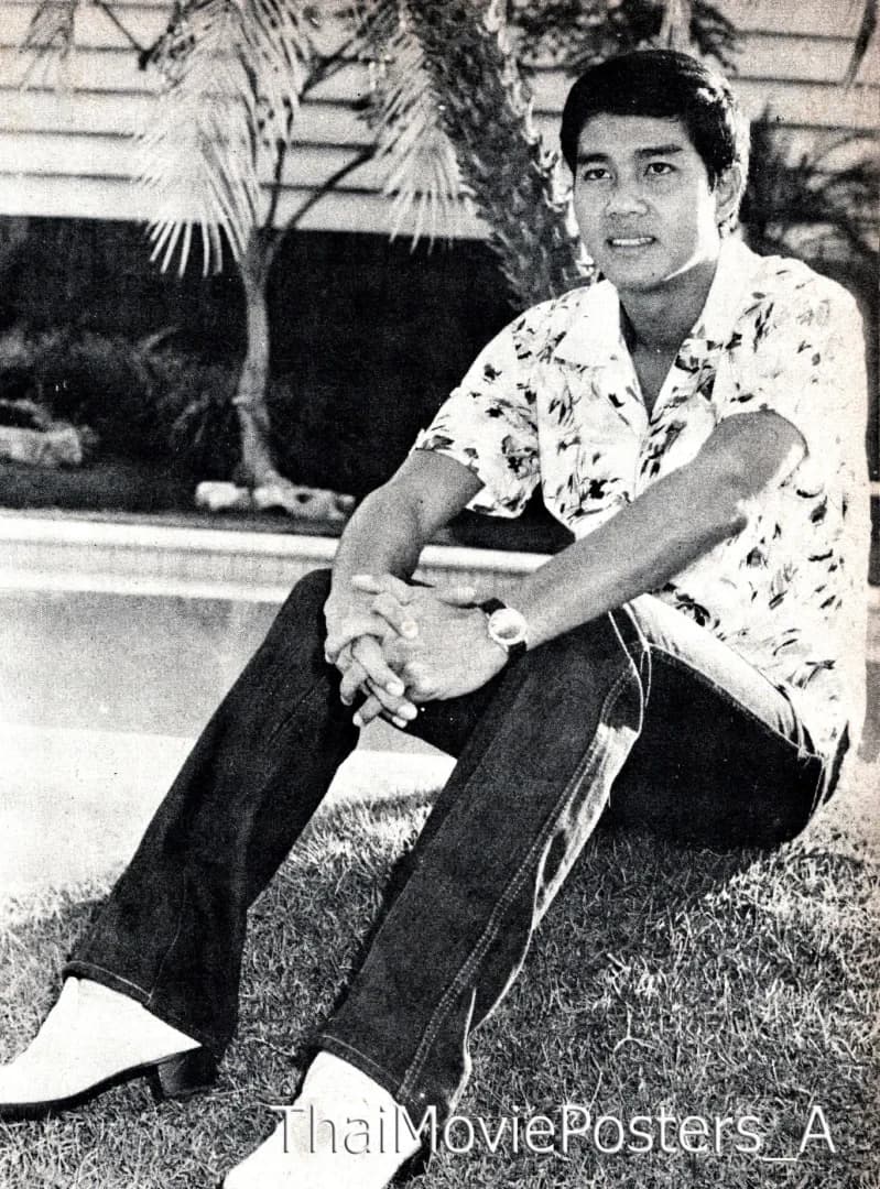 ราวิน บุรารักษ์