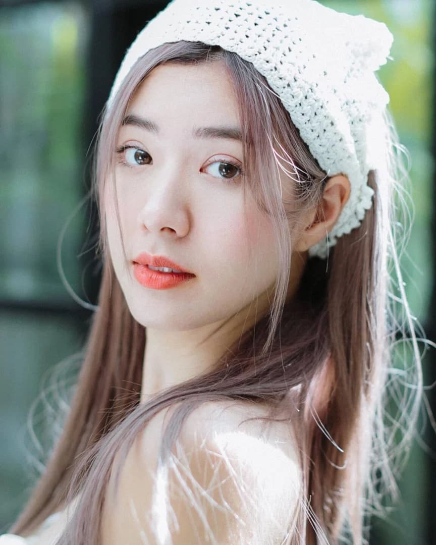 มีน สรัลธร คล้ายอุดม