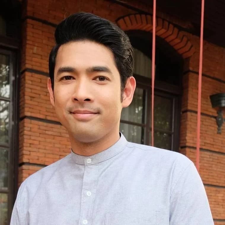 นัส อานัส ฬาพานิช