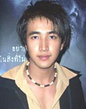 เด่น อรรถกร ช่วยเหลือ