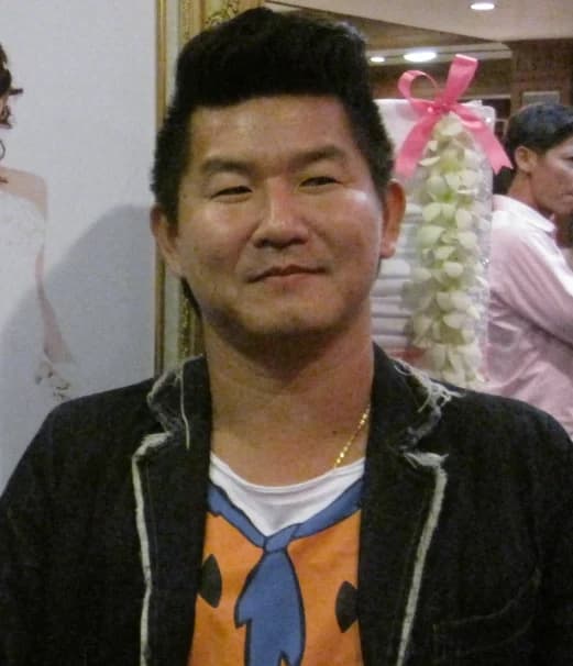 ลูกหยี ธนากร พันธุ์ถาวรนาวิน