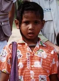 ส่องแสง สร้อยสว่าง