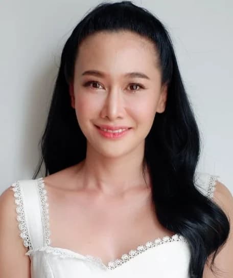 ติ๊ก กนิษฐรินทร์ พัชรภักดีโชติ