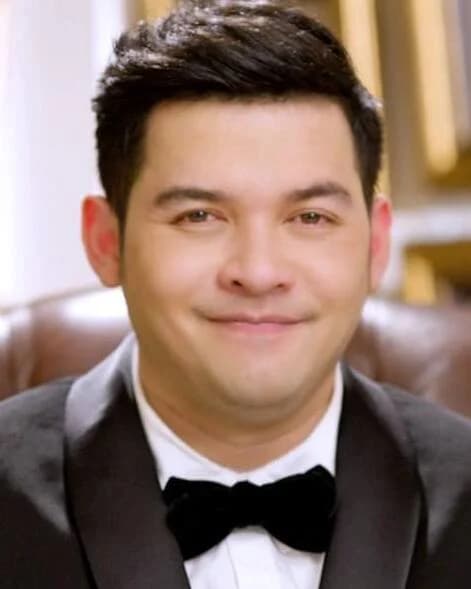 ป๊อป อัศวิน เมืองสุวรรณ