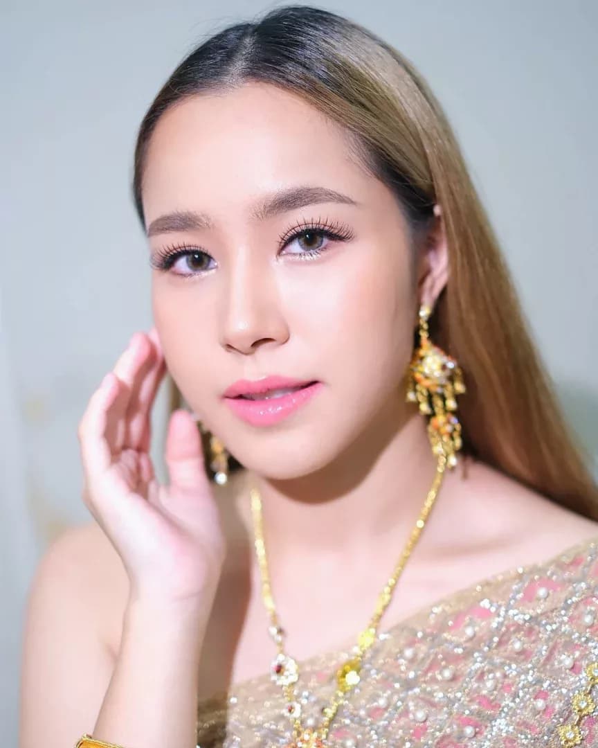 โฟน ญาณิกา ทองประยูร