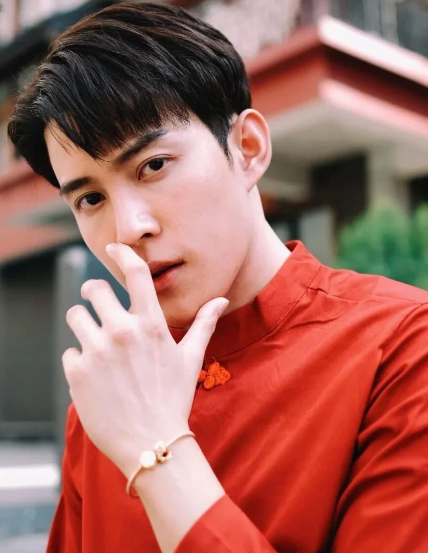 ต๊อด ปนพงศ์ ไขแสง