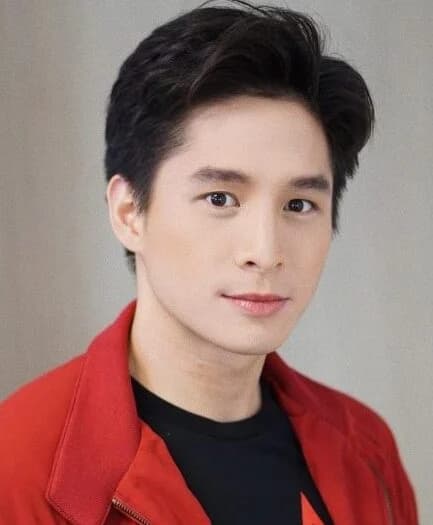 วี รวีโรจน์ เลิศพิภพเมธา