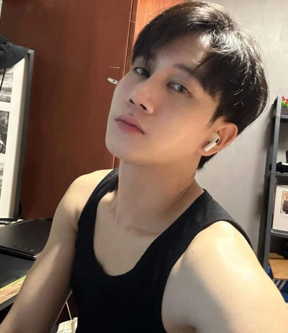 ปลาย ฉัตริน โชติทิฆัมพร