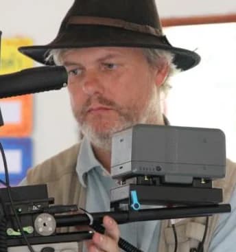 พอล สปาเรีย (Paul Spurrier)