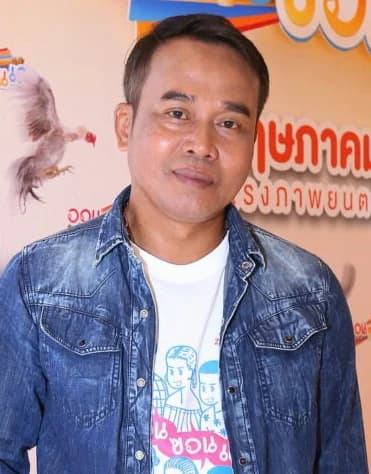 อรุณ ธีรเดช สพันอยู่