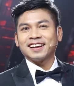 คิง ณภัทร ชุ่มจิตตรี (คิง ก่อนบ่าย)