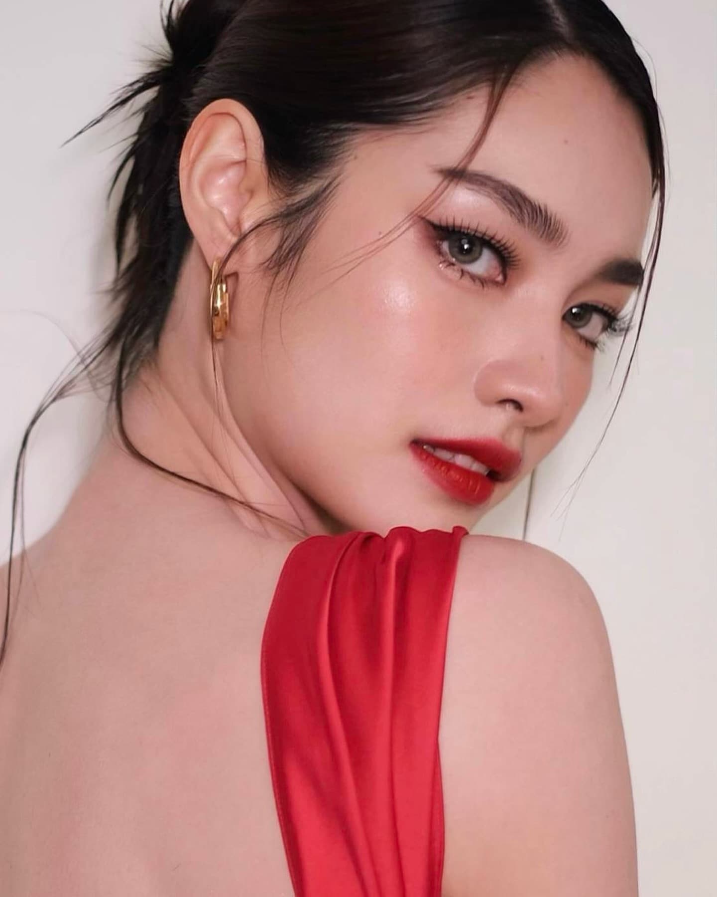 มิ้นท์ รัญชน์รวี เอื้อกูลวราวัตร