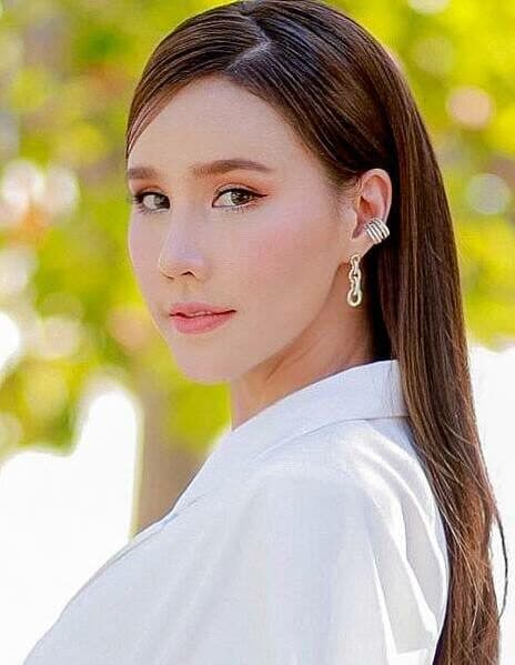 เกี่ยวก้อย ขวัญกวินท์ เกิดลาภผล