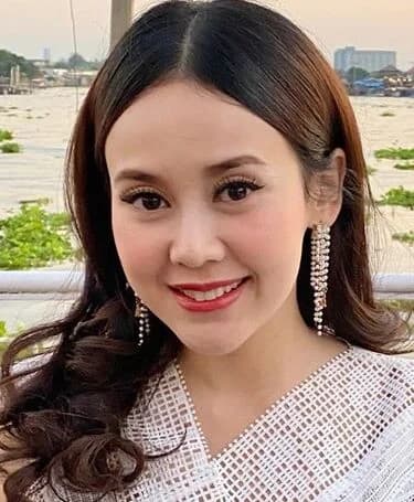 แยม ธมลพรรณ์ ภานุชิตพุทธิวงศ์