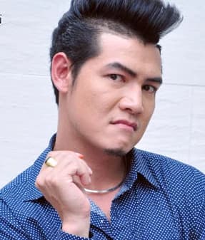 หรูหรา ปิยะวัฒน์ รัตนหรูวิจิตร