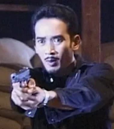 ไชยา สุดใจดี