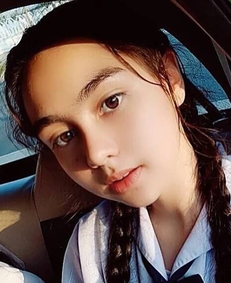 จีน่า วรินท์น่า ธรรมนิธิรัตน์