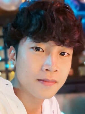 นิติ เอี่ยมอมรนิพิท cover