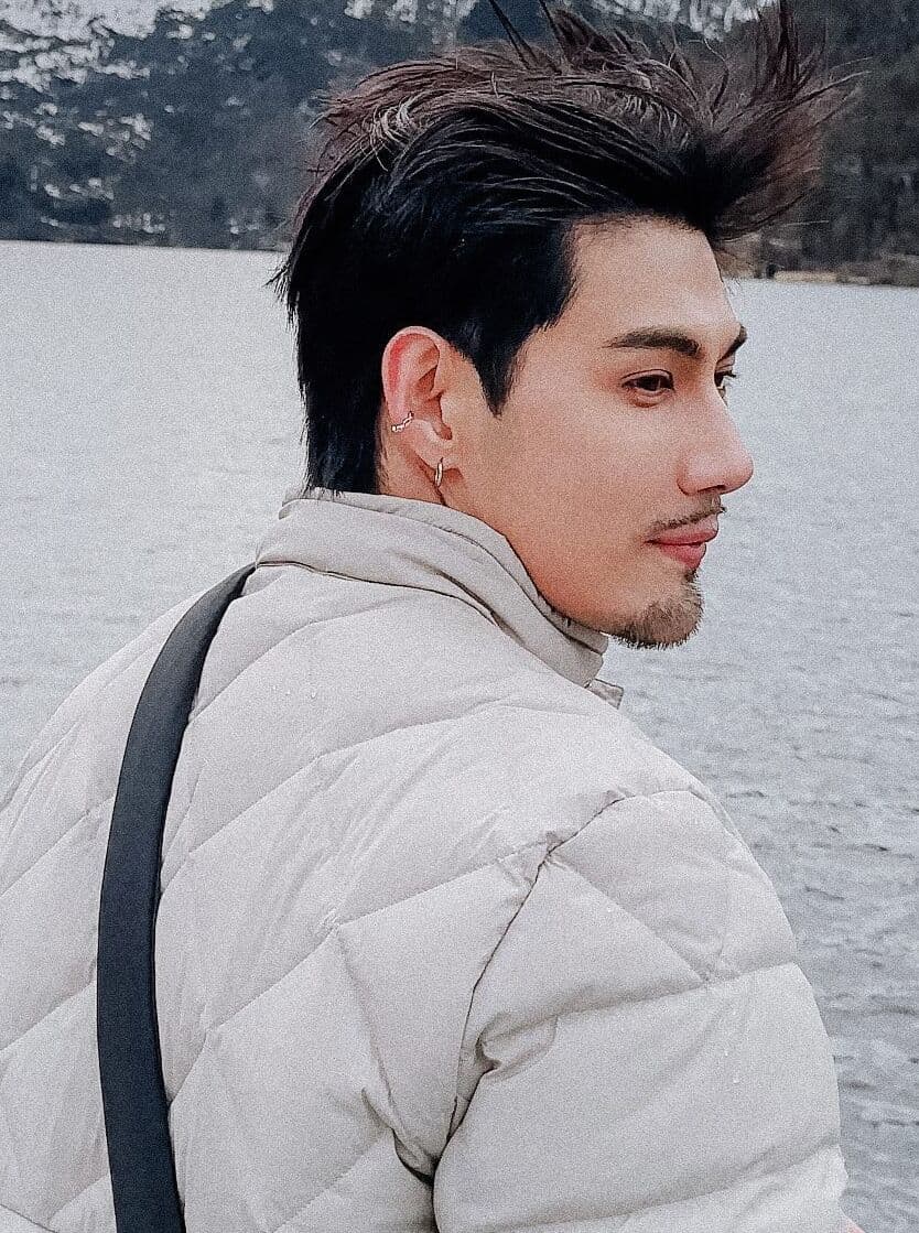 มังกร ปภาวิน หงษ์ขจร