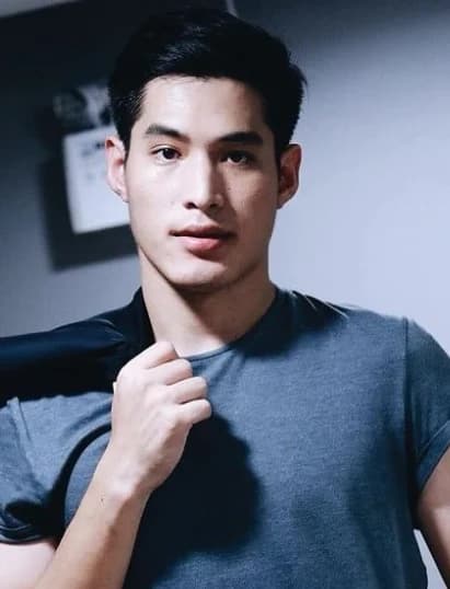 พ้อยท์ ชลวิทย์ มีทองคำ