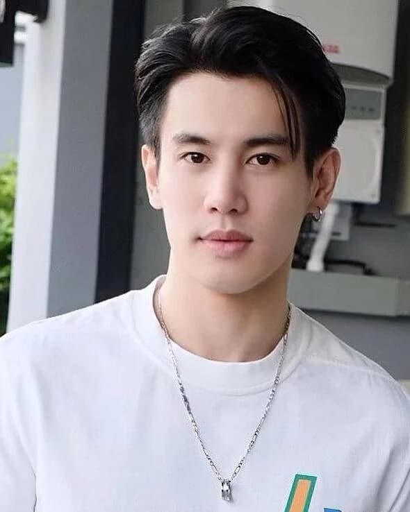 อ๊อฟ กรวิทย์ เรือนสอน